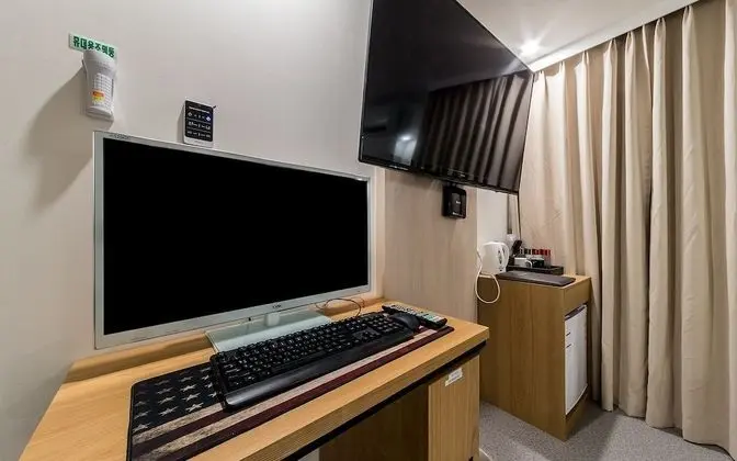 Oda (Deluxe (High Performing PC Netflix Av)