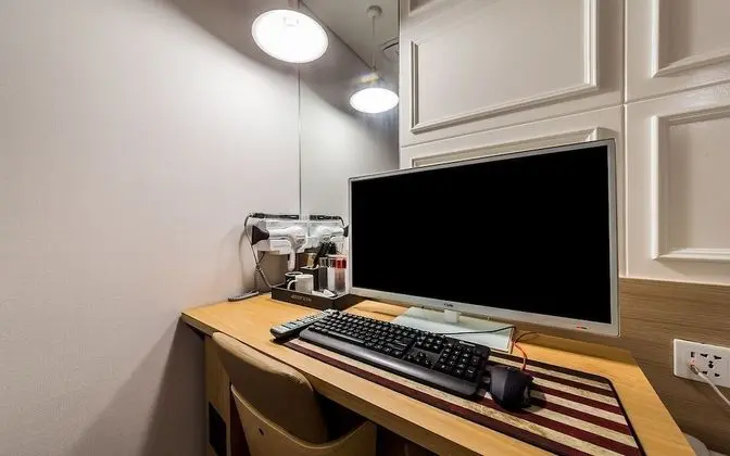 Oda (Deluxe (High Performing PC Netflix Av)