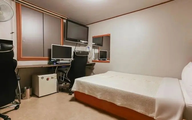 Oda (PC game room (Game 2PC Netflix ask at)