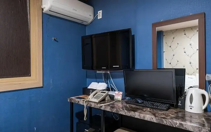 Oda (Small room)