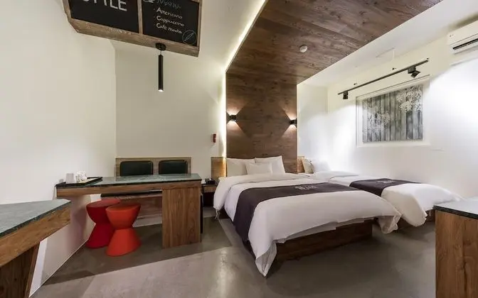 Oda (Twin (Must Inquire In-advance for Con)