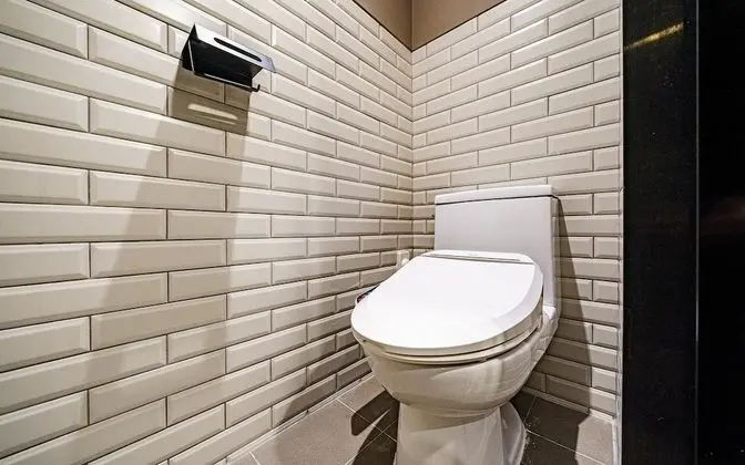 Oda (Deluxe (Netflix Wave + Bathtub + LG H)