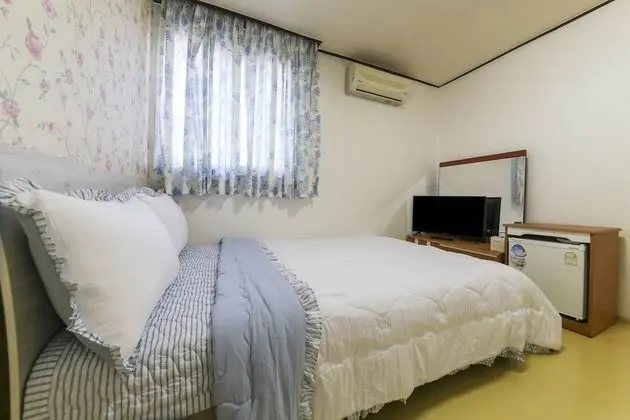 Bed room (2 ppl)