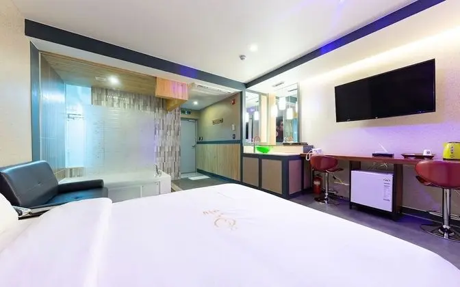 Oda (General rooms (a massage room styler )