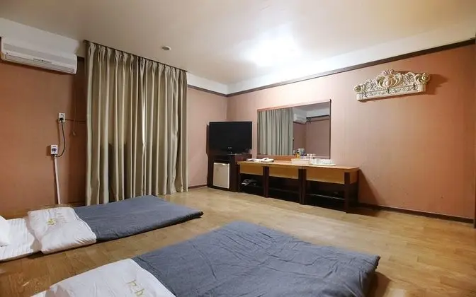 Oda (Korean room (all bathrooms remodeled )
