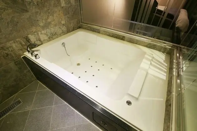 Oda (Special Room (King Bed + Jetted Spa T)