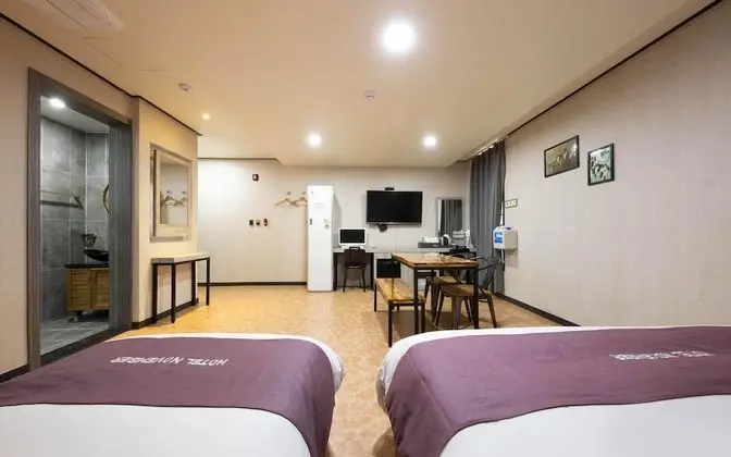 Oda (VIP/2 Bed/Free Breakfast (Netflix Ava)