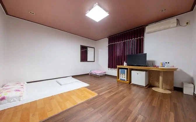 Oda (Ondol Room)