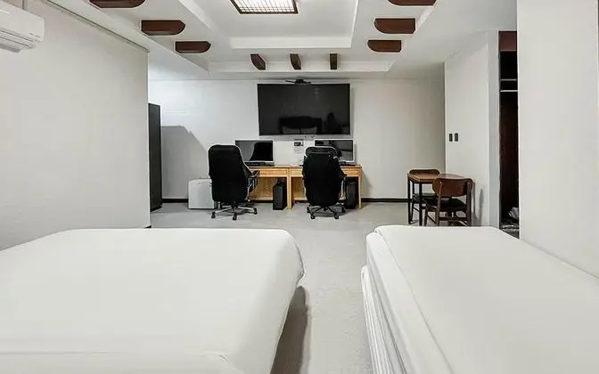 Oda (Special room (75 TV Netflix Wave YouT)