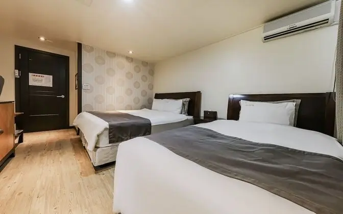Oda (Twin Room)