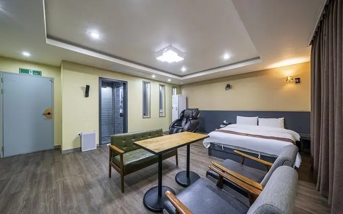 Oda (VIP room (Styler Massage chair bathtu)