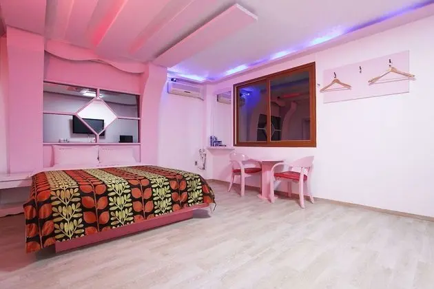 Oda (Special Room)
