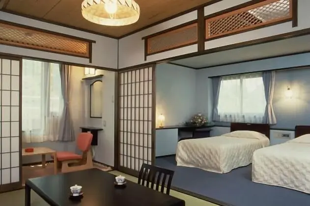 Standard İki Ayrı Yataklı Oda (Tatami Area and Japanese Futon)