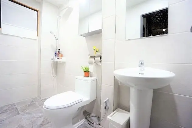 Ortak Ranzalı Oda, Sadece kadınlar için
