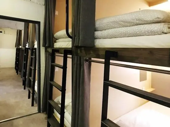 Design Ortak Ranzalı Oda, Sadece erkekler için