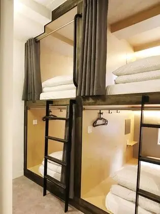 Design Ortak Ranzalı Oda, Sadece kadınlar için