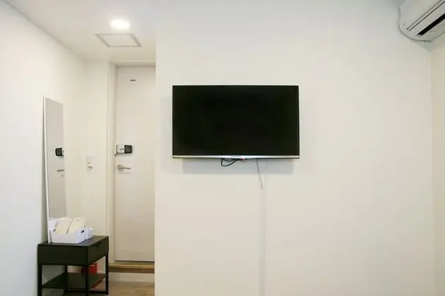 Basic Tek Büyük Yataklı Oda