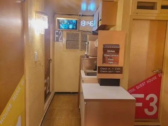 Shared Dormitory, Women only with Ensuite Bathroom (4 people, Foreigners Only)