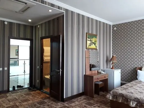 Deluxe Tek Büyük Yataklı Oda