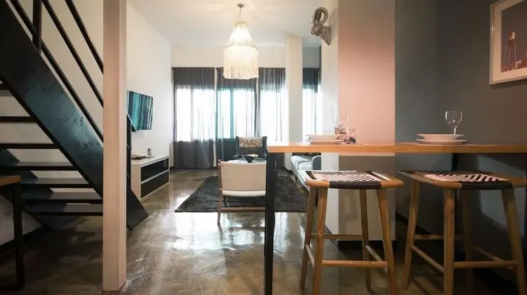 DUPLEX LOFT (No Children allowed)