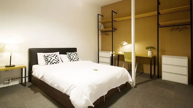 DUPLEX LOFT (No Children allowed)
