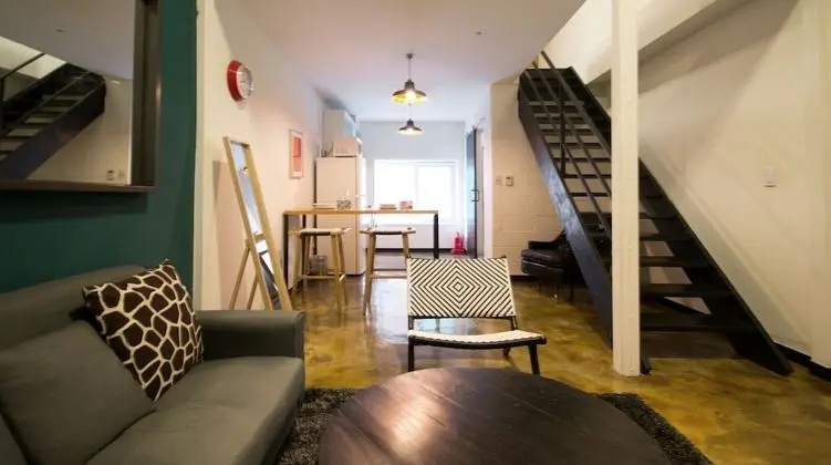 DUPLEX LOFT (No Children allowed)