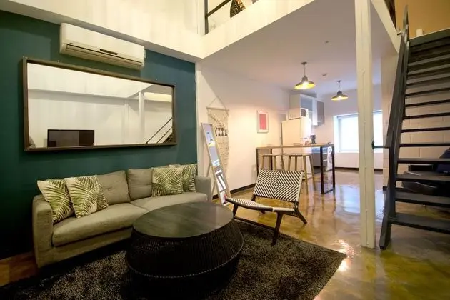 DUPLEX LOFT (No Children allowed)