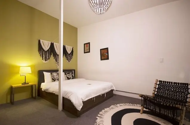 DUPLEX LOFT (No Children allowed)