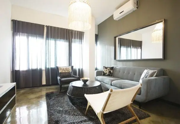 DUPLEX LOFT (No Children allowed)