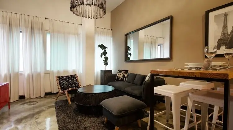 DUPLEX SUITE (No Children allowed)