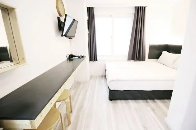 Deluxe Tek Büyük Yataklı Oda, 1 Çift Kişilik Yatak ve Çekyat (non-Korean nationals only)