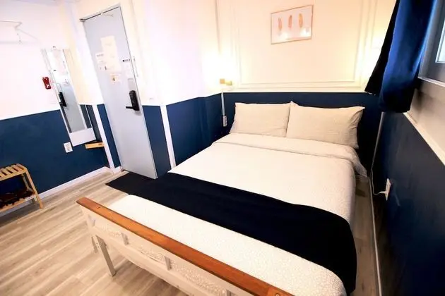 Standard Tek Büyük Yataklı Oda, 1 Çift Kişilik Yatak, Sigara İçilmez (non-Korean nationals only)