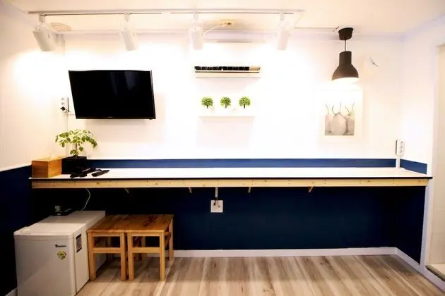 Standard Tek Büyük Yataklı Oda, 1 Çift Kişilik Yatak, Sigara İçilmez (non-Korean nationals only)