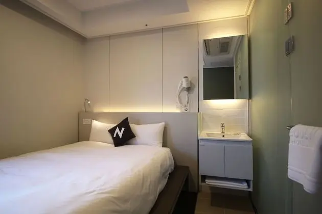 Standard Tek Büyük Yataklı Oda