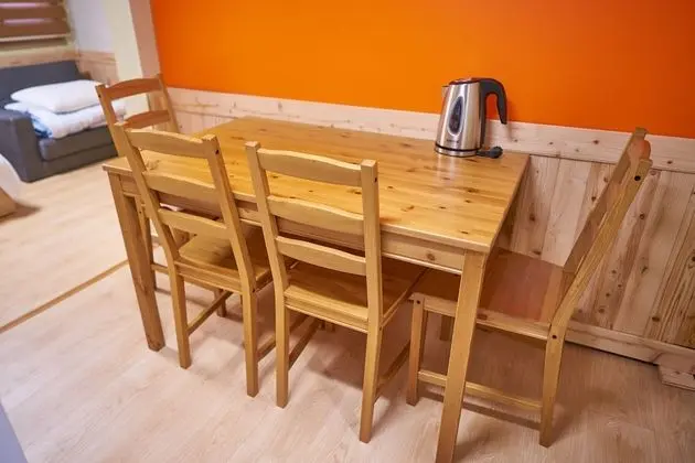 Üç Kişilik Oda
