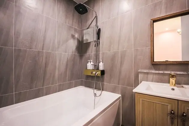 Deluxe Tek Büyük Yataklı Oda, Sigara İçilmez, Küvet