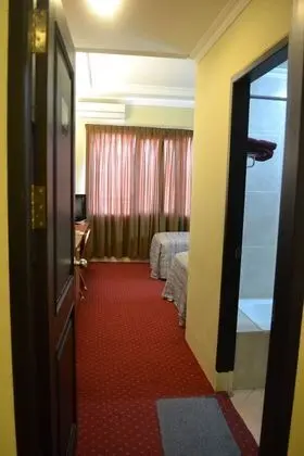 Deluxe Room Twin