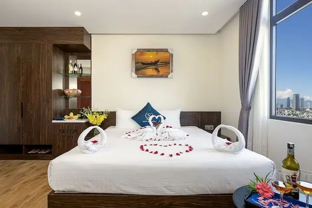 Deluxe Tek Büyük Yataklı Oda