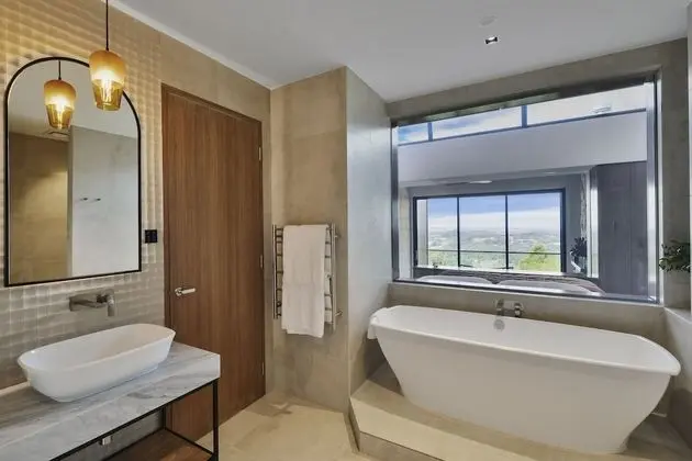 Luxury Oda, 1 En Büyük (King) Boy Yatak, Şömine, Vadi Manzaralı