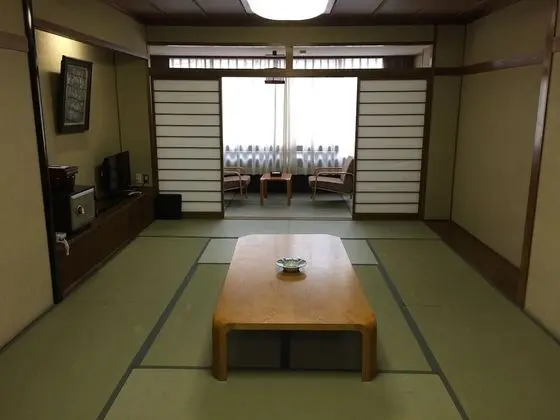 Standard Oda, Sigara İçilebilir (Japanese Style)