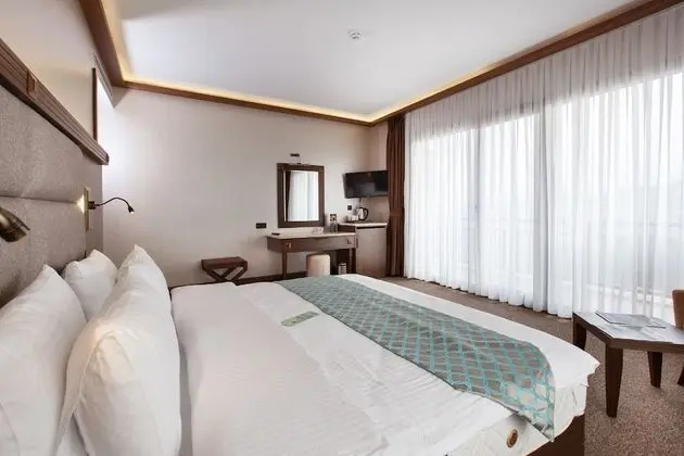 Double Room with Lake View