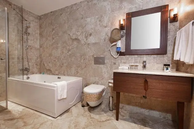 Double Room with Lake View
