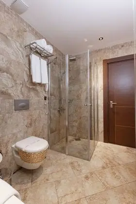 Double Room with Lake View