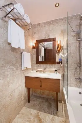 Two Connecting Double Rooms (Basement Floor)
