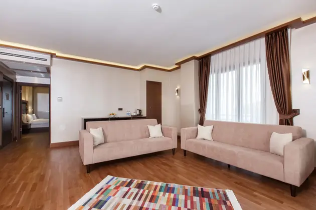 Junior Suite Custom Oda