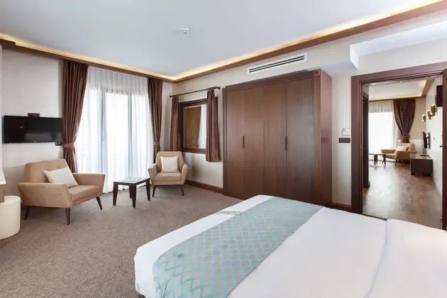 Junior Suite Custom Oda