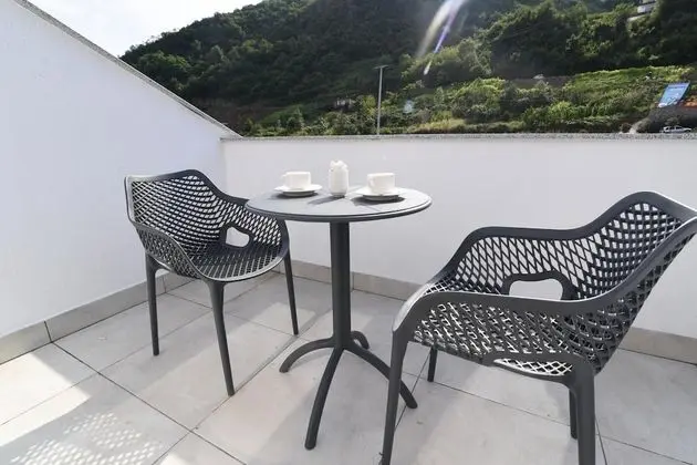 Deluxe Tek Büyük Yataklı Oda, Balkon, Dağ Manzaralı