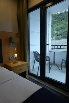 Deluxe Tek Büyük Yataklı Oda, Dağ Manzaralı