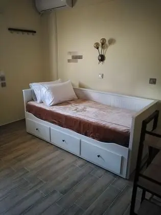 Tek Büyük Yataklı Oda (No 3)