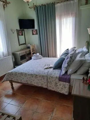 Superior Tek Büyük Yataklı Oda, 1 Çift Kişilik Yatak, Sigara İçilmez, Dağ Manzaralı